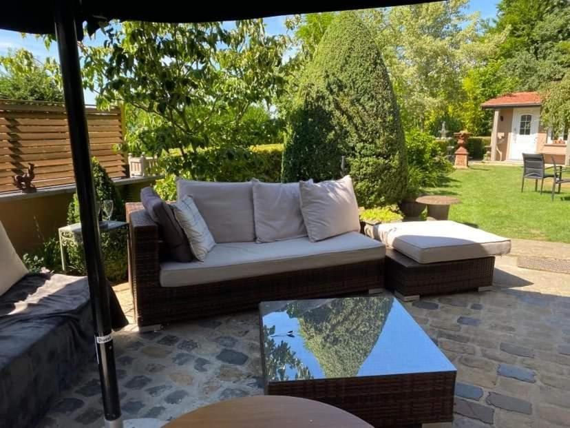 Bed and Breakfast Chez Monsieur Florenville Exterior foto