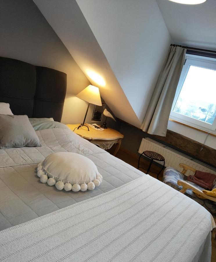 Bed and Breakfast Chez Monsieur Florenville Exterior foto